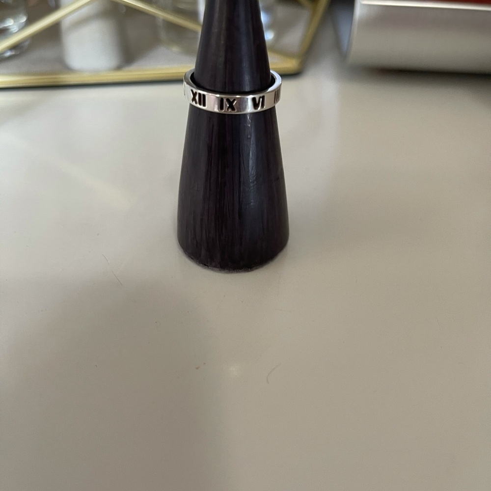 Tiffany’s & Co. Atlas Narrow Ring Sterling Silver
